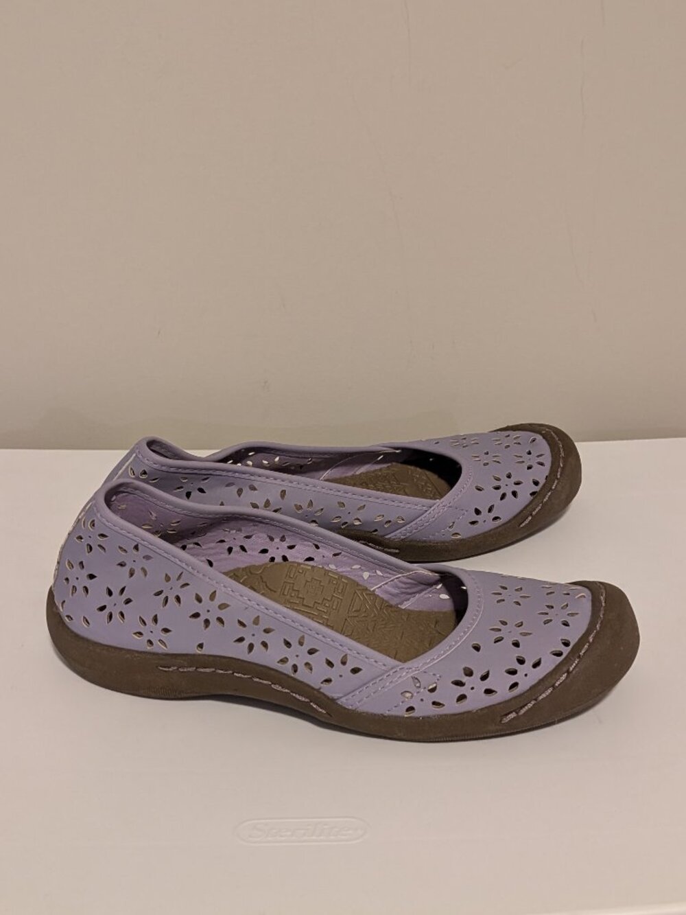 Muk Luks Sandy Slip Ons, Lilac, Size 8
